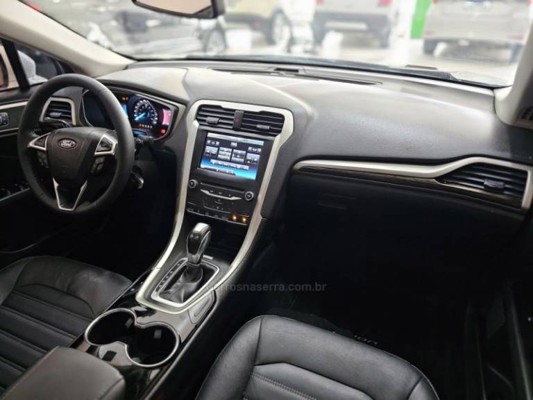 FORD - FUSION - 2014/2014 - Branca - R$ 75.900,00