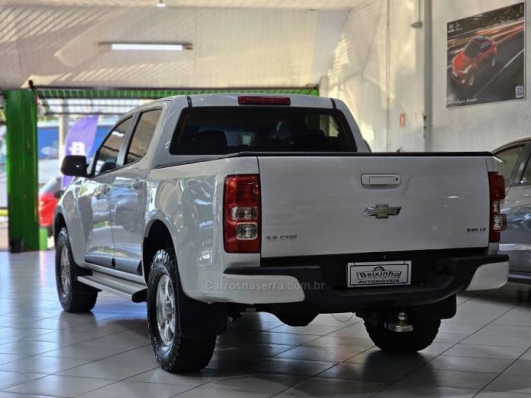 CHEVROLET - S10 - 2013/2013 - Branca - R$ 114.900,00