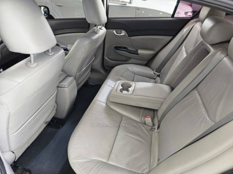 HONDA - CIVIC - 2014/2014 - Cinza - R$ 74.900,00