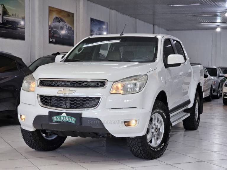 CHEVROLET - S10 - 2013/2013 - Branca - R$ 114.900,00