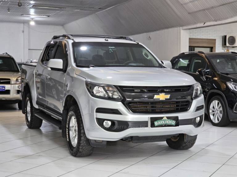 CHEVROLET - S10 - 2019/2019 - Prata - R$ 149.900,00