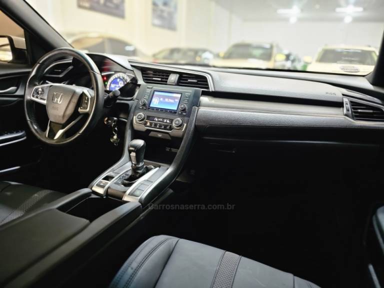 HONDA - CIVIC - 2020/2020 - Branca - R$ 115.900,00