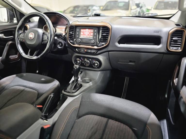FIAT - TORO - 2017/2017 - Vermelha - R$ 109.900,00