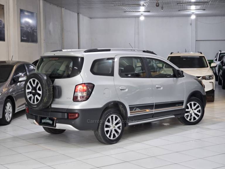 CHEVROLET - SPIN - 2016/2016 - Prata - R$ 64.900,00