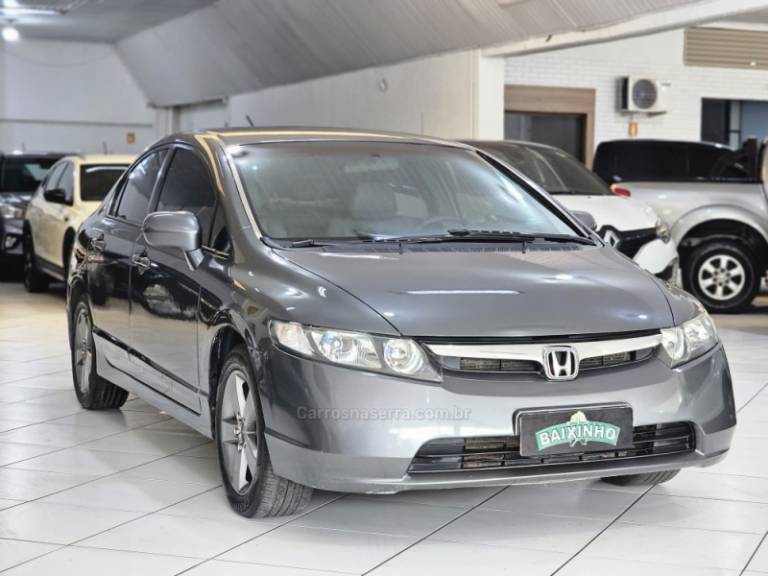 HONDA - CIVIC - 2007/2007 - Cinza - R$ 49.900,00
