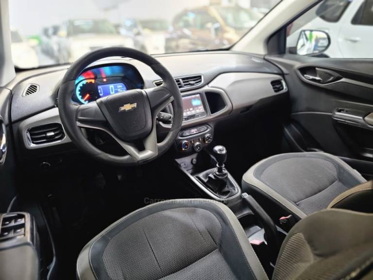 CHEVROLET - PRISMA - 2014/2014 - Branca - R$ 55.900,00
