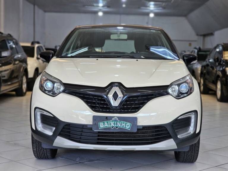 RENAULT - CAPTUR - 2019/2019 - Branca - R$ 79.900,00