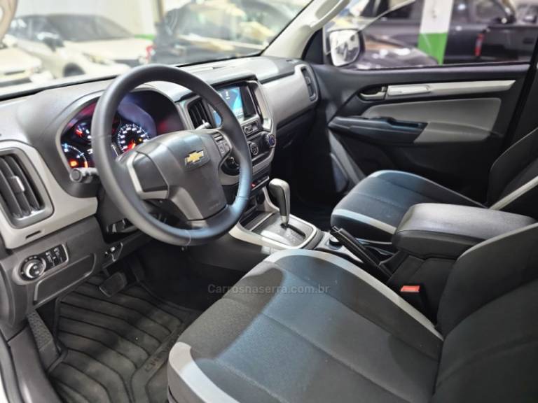 CHEVROLET - S10 - 2019/2019 - Prata - R$ 149.900,00