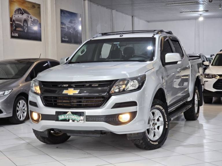 CHEVROLET - S10 - 2019/2019 - Prata - R$ 149.900,00