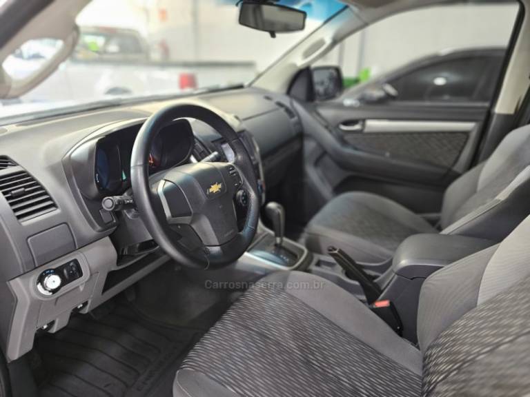 CHEVROLET - S10 - 2013/2013 - Branca - R$ 114.900,00