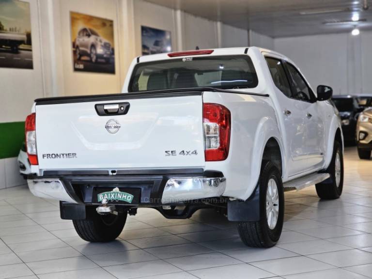 NISSAN - FRONTIER - 2018/2018 - Branca - R$ 139.900,00