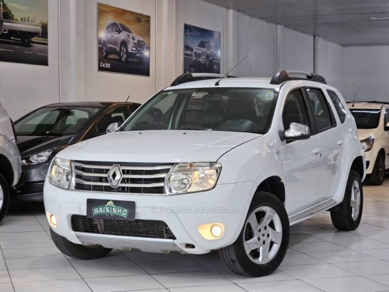 RENAULT - DUSTER - 2015/2015 - Branca - R$ 62.900,00