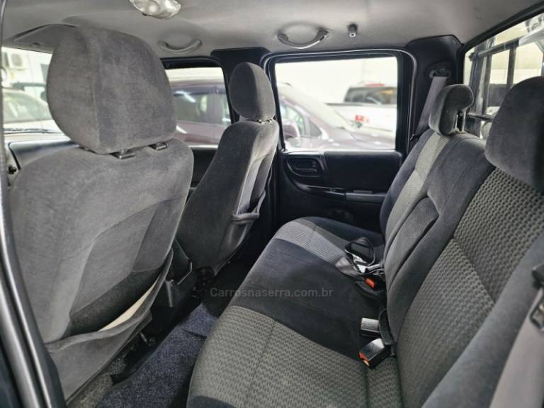 FORD - RANGER - 2010/2010 - Preta - R$ 64.900,00