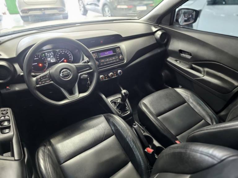 NISSAN - KICKS - 2018/2018 - Branca - R$ 79.900,00