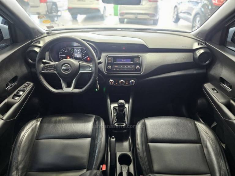 NISSAN - KICKS - 2018/2018 - Branca - R$ 79.900,00
