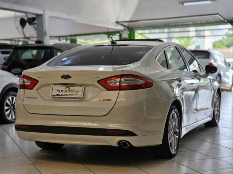 FORD - FUSION - 2014/2014 - Branca - R$ 75.900,00