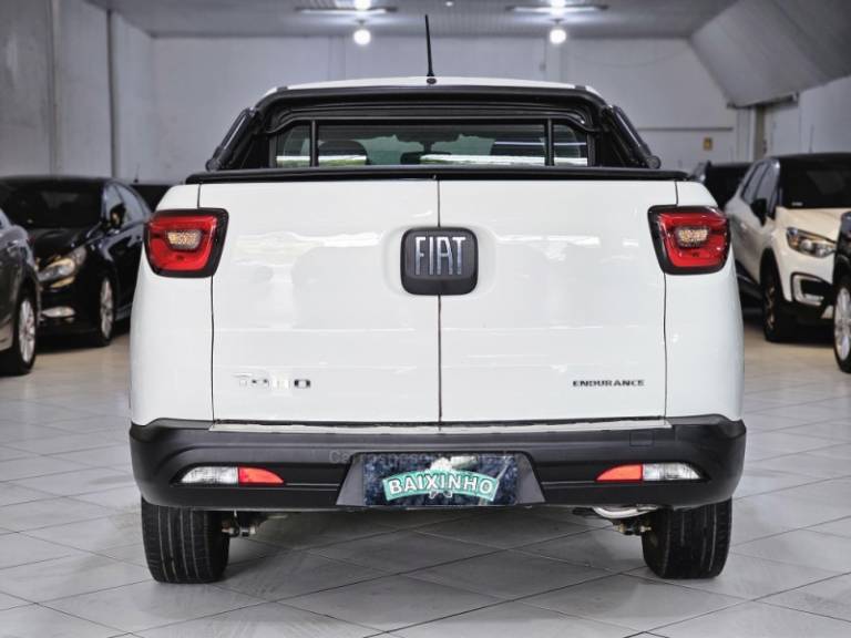 FIAT - TORO - 2021/2021 - Branca - R$ 91.900,00
