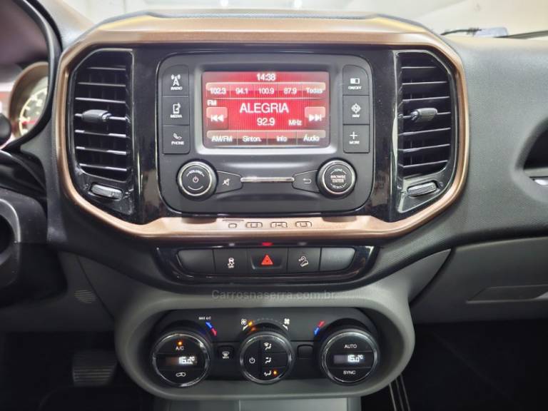 FIAT - TORO - 2017/2017 - Vermelha - R$ 109.900,00
