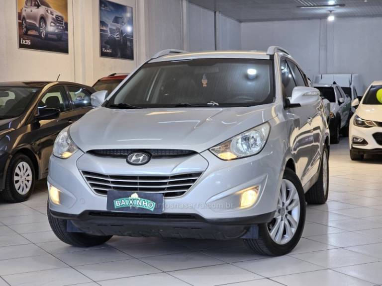 HYUNDAI - IX35 - 2014/2014 - Prata - R$ 75.900,00