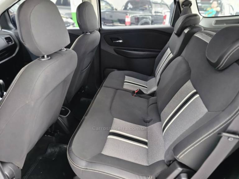 CHEVROLET - SPIN - 2016/2016 - Prata - R$ 64.900,00