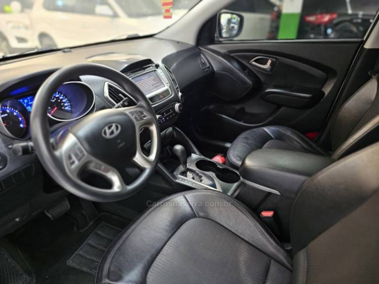 HYUNDAI - IX35 - 2014/2014 - Prata - R$ 75.900,00