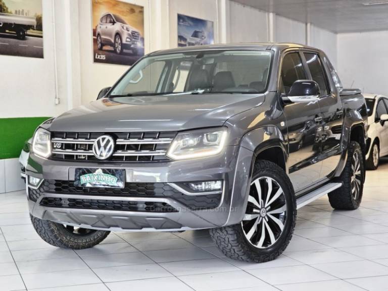 VOLKSWAGEN - AMAROK - 2018/2018 - Cinza - R$ 159.900,00