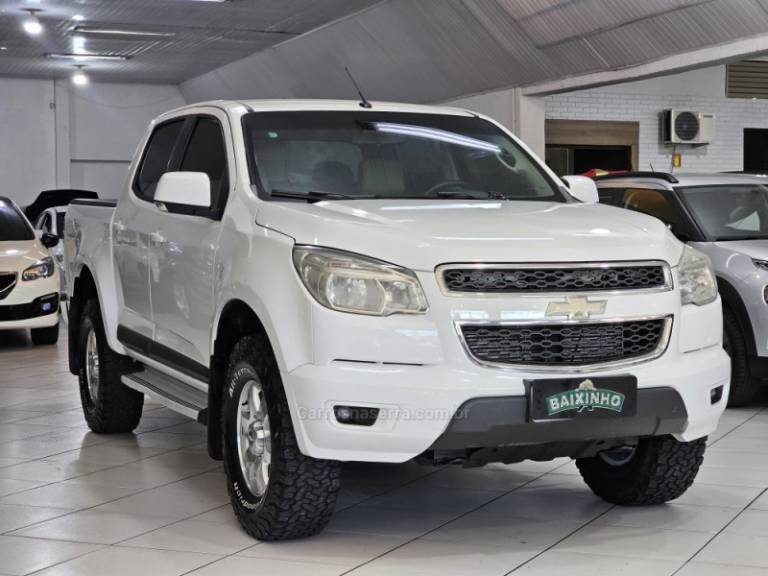 CHEVROLET - S10 - 2013/2013 - Branca - R$ 114.900,00