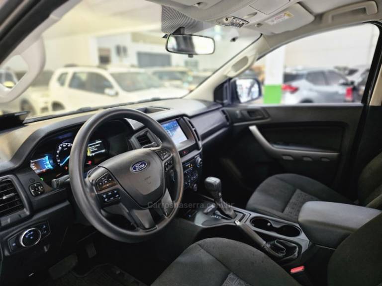 FORD - RANGER - 2020/2020 - Cinza - R$ 139.900,00