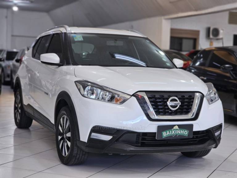 NISSAN - KICKS - 2018/2018 - Branca - R$ 79.900,00