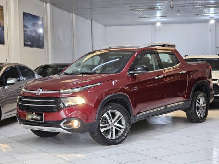 FIAT - TORO - 2017/2017 - Vermelha - R$ 109.900,00
