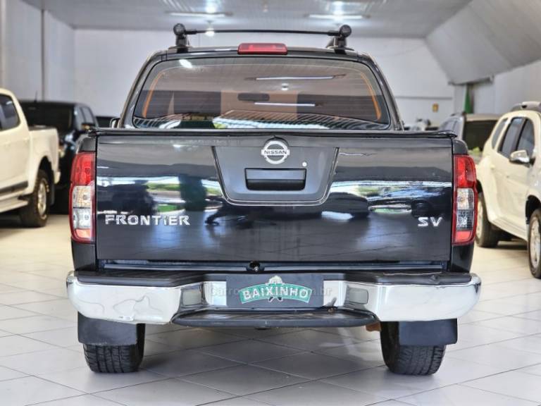 NISSAN - FRONTIER - 2015/2015 - Preta - R$ 109.900,00