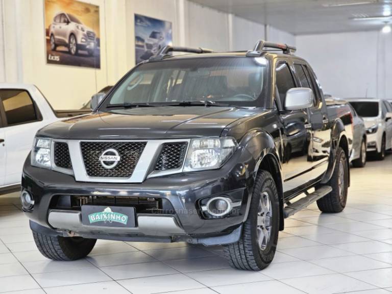 NISSAN - FRONTIER - 2015/2015 - Preta - R$ 109.900,00