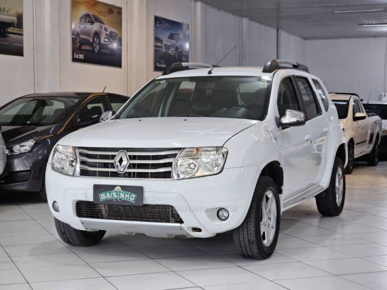 RENAULT - DUSTER - 2015/2015 - Branca - R$ 62.900,00