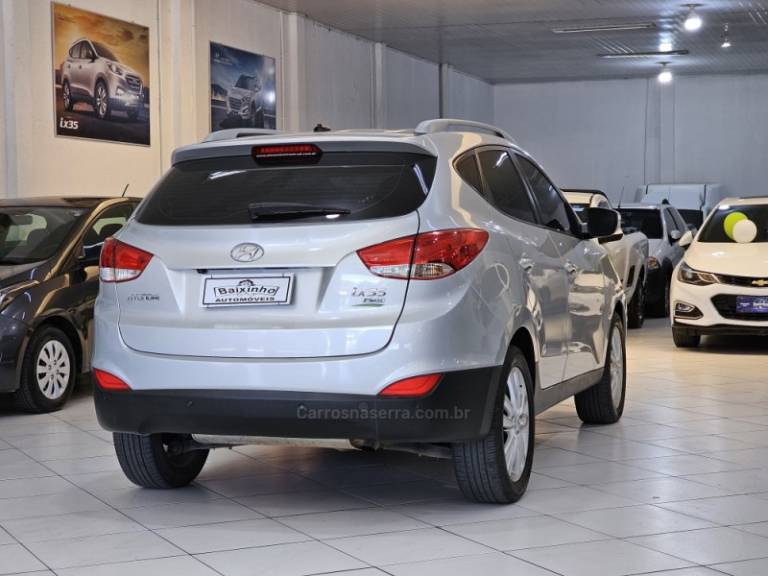 HYUNDAI - IX35 - 2014/2014 - Prata - R$ 75.900,00