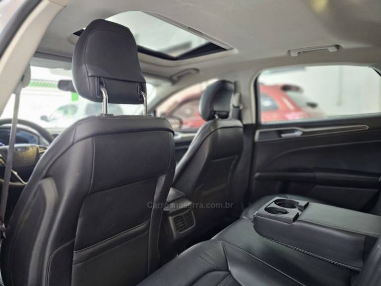 FORD - FUSION - 2014/2014 - Branca - R$ 75.900,00