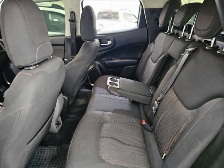 FIAT - TORO - 2017/2017 - Verde - R$ 109.900,00