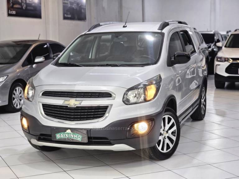 CHEVROLET - SPIN - 2016/2016 - Prata - R$ 64.900,00