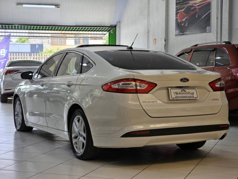 FORD - FUSION - 2014/2014 - Branca - R$ 75.900,00