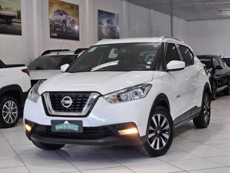 NISSAN - KICKS - 2018/2018 - Branca - R$ 79.900,00