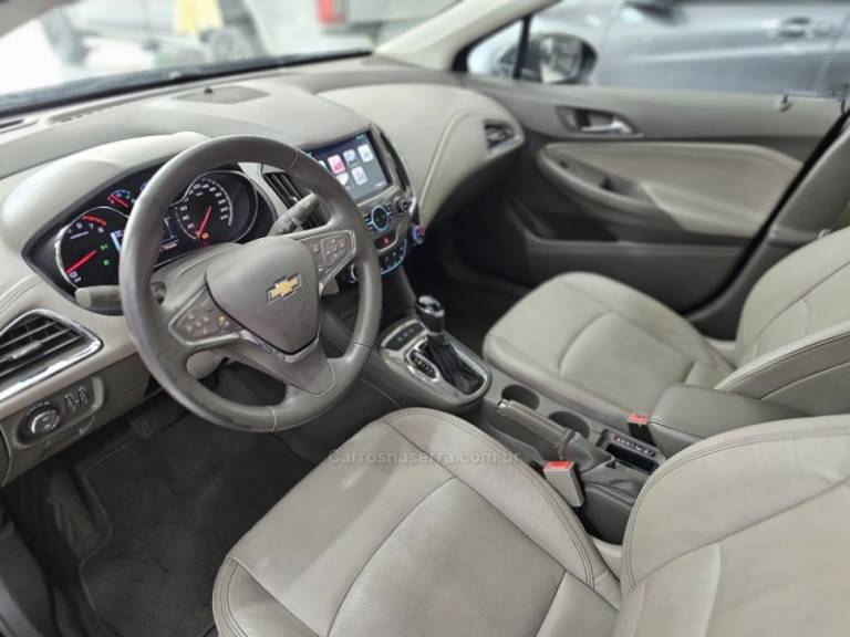 CHEVROLET - CRUZE - 2017/2017 - Preta - R$ 89.900,00