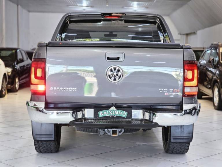 VOLKSWAGEN - AMAROK - 2018/2018 - Cinza - R$ 159.900,00