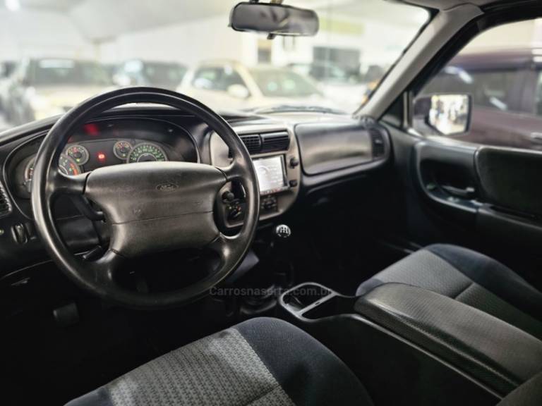 FORD - RANGER - 2010/2010 - Preta - R$ 64.900,00