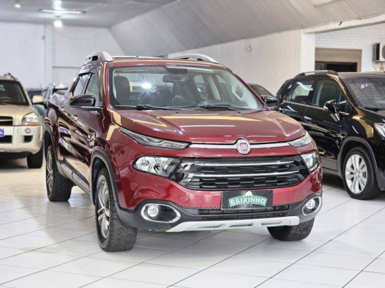 FIAT - TORO - 2017/2017 - Vermelha - R$ 109.900,00
