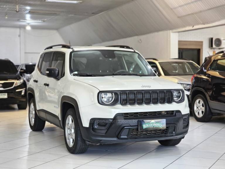 JEEP - RENEGADE - 2023/2023 - Branca - R$ 111.900,00