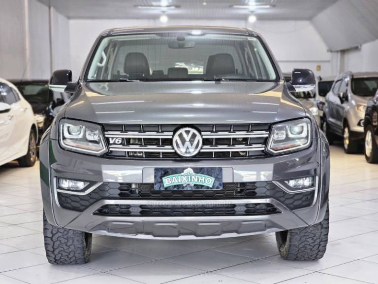 VOLKSWAGEN - AMAROK - 2018/2018 - Cinza - R$ 159.900,00