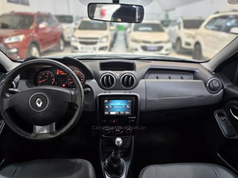 RENAULT - DUSTER - 2015/2015 - Branca - R$ 62.900,00