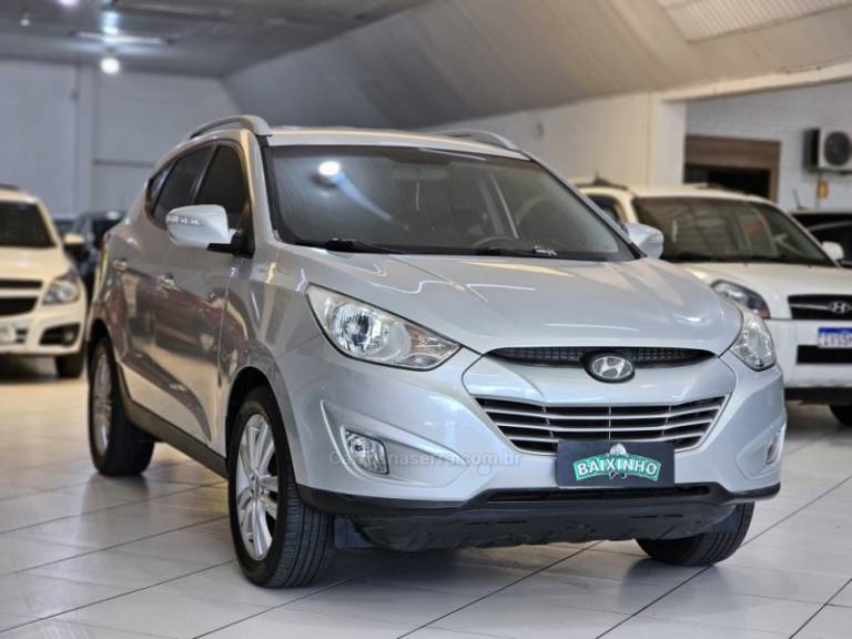 HYUNDAI - IX35 - 2014/2014 - Prata - R$ 75.900,00
