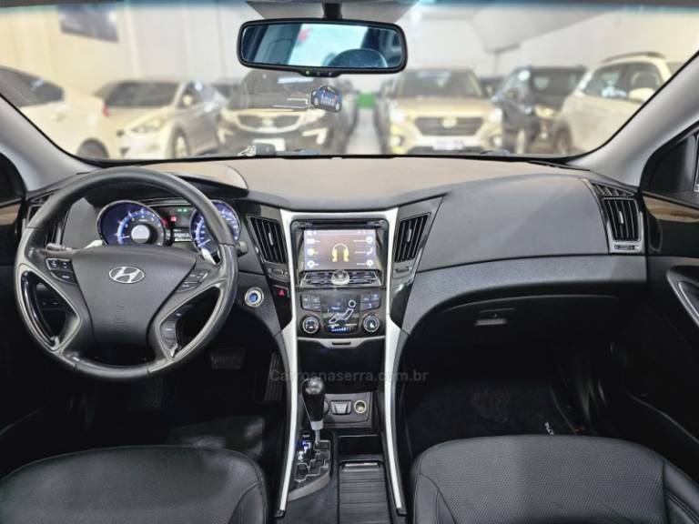 HYUNDAI - SONATA - 2012/2012 - Preta - R$ 69.900,00
