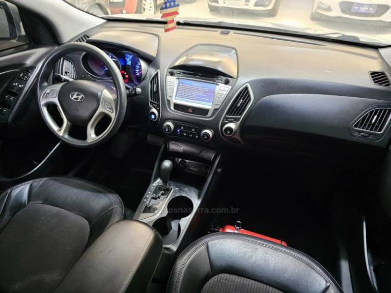 HYUNDAI - IX35 - 2014/2014 - Prata - R$ 75.900,00