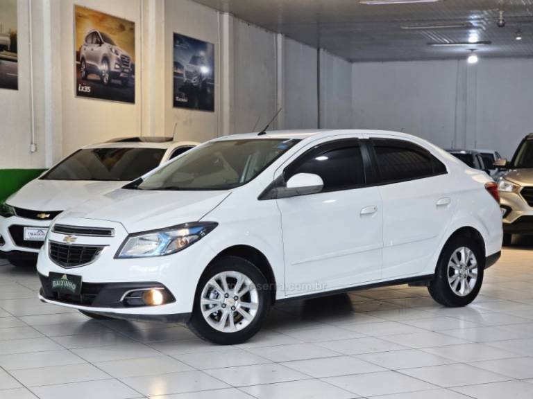 CHEVROLET - PRISMA - 2014/2014 - Branca - R$ 55.900,00